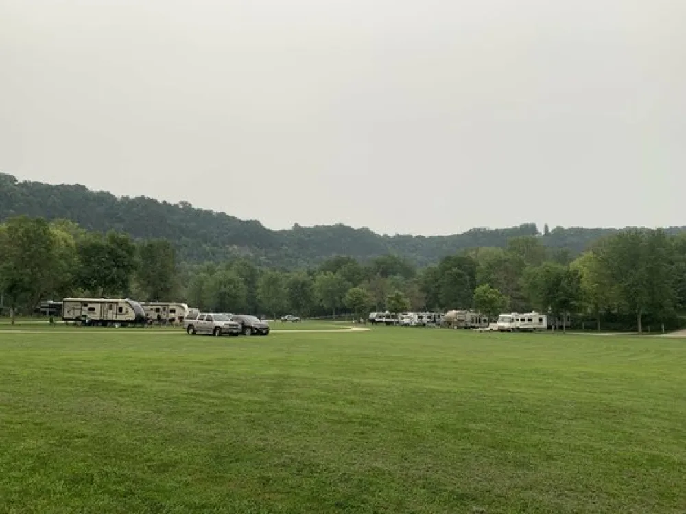 Eagle Cliff Campground and Lodging