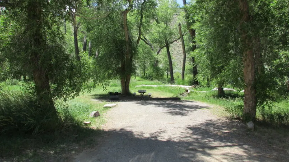 Dry Gulch Campground