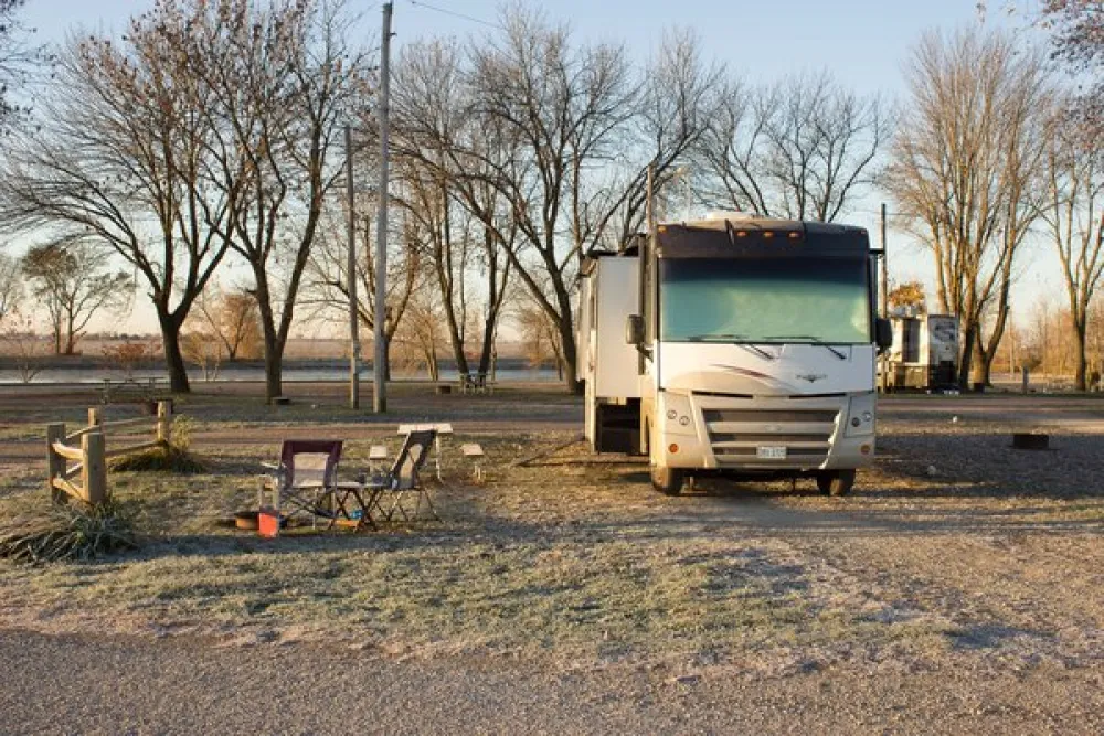 D & W Lake Camping & RV Park