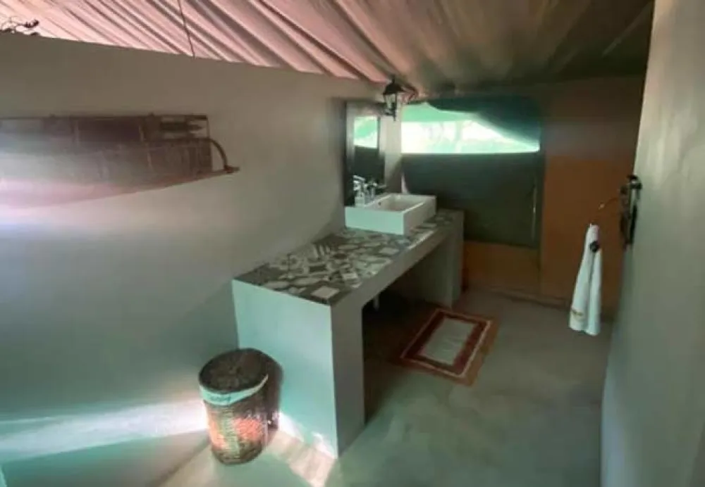 Luxury Tents at Kigeni