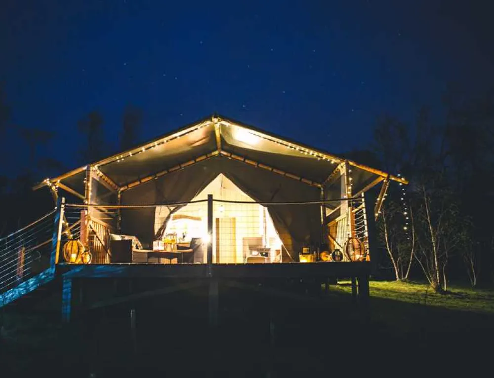 Oaklands Glamping and Treehouse