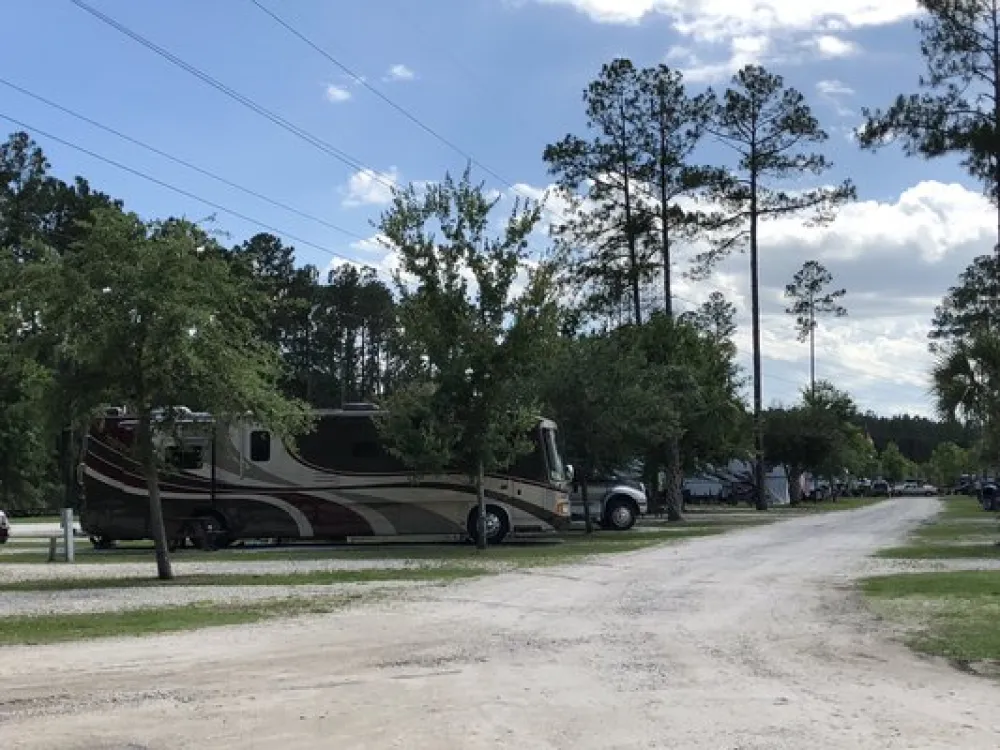 Flamingo Lake RV Resort