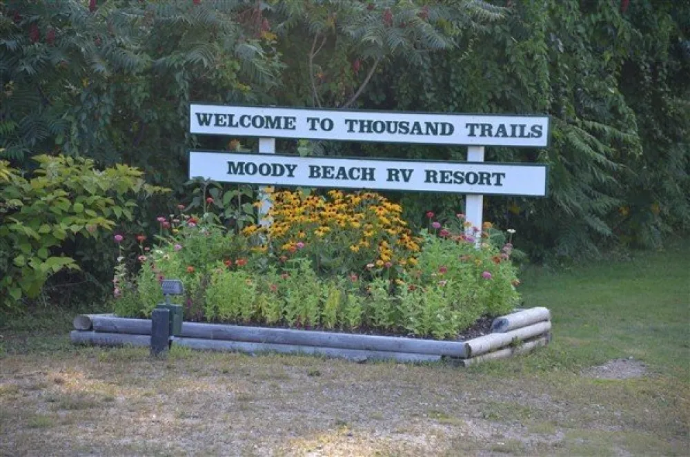 Moody Beach RV Resort - Thousand Trails
