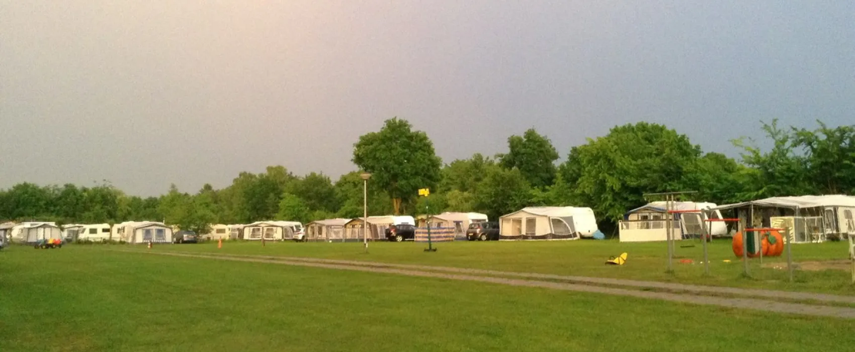 Camping en Kampeerboerderij 't Boerenerf