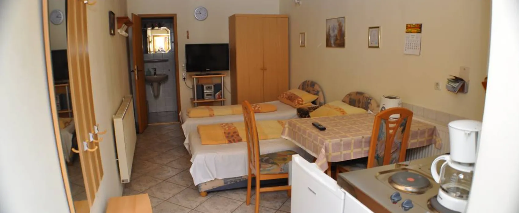 Pension & Campingplatz "Gartenidylle"