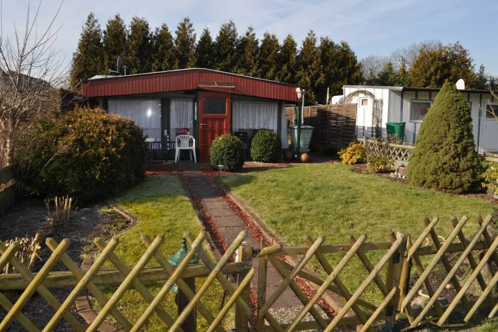 Pension & Campingplatz "Gartenidylle"