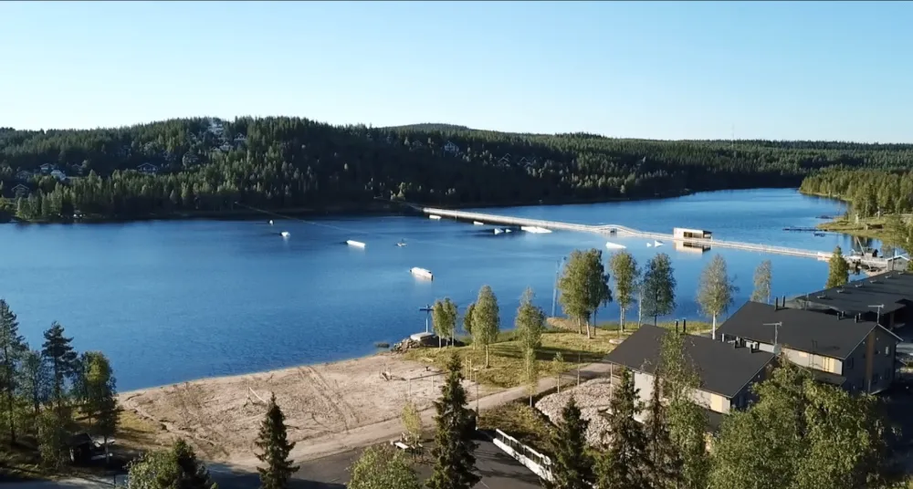 Lake Igloo Ukkohalla