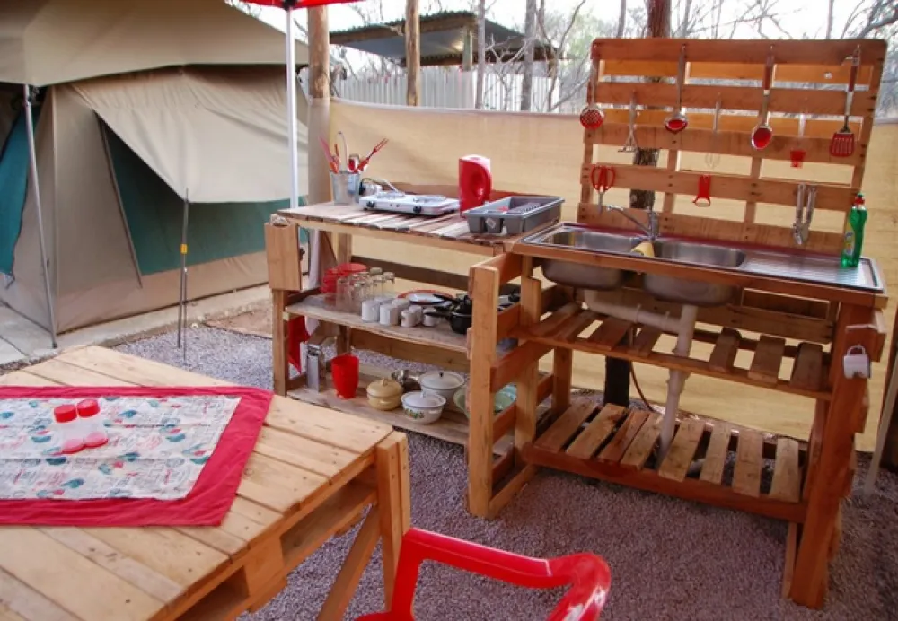 Lady Africa Bush Lodge