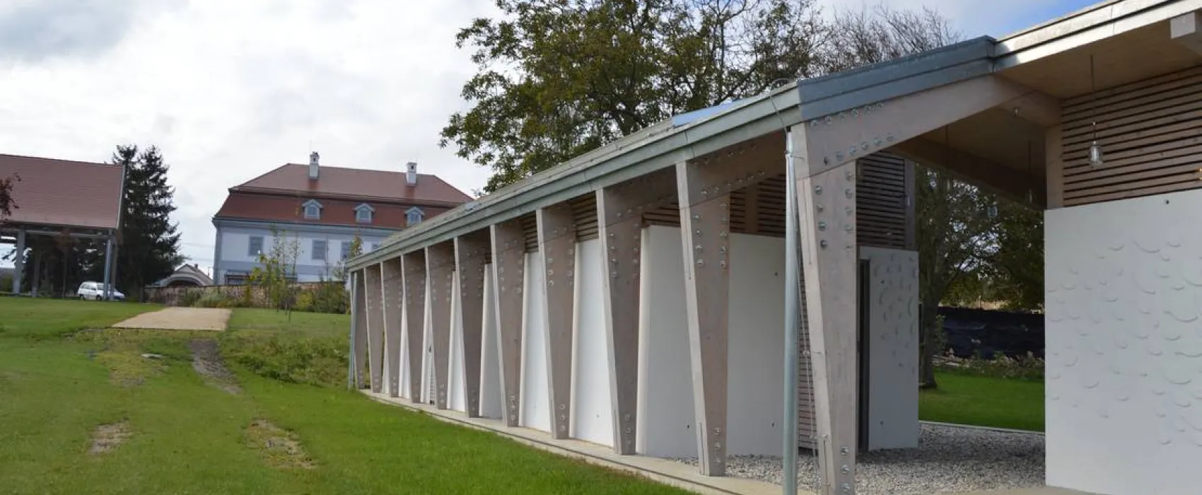 Bagolyvár Fogadó & Bakonyi Camping