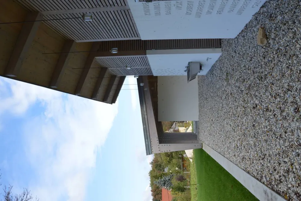 Bagolyvár Fogadó & Bakonyi Camping