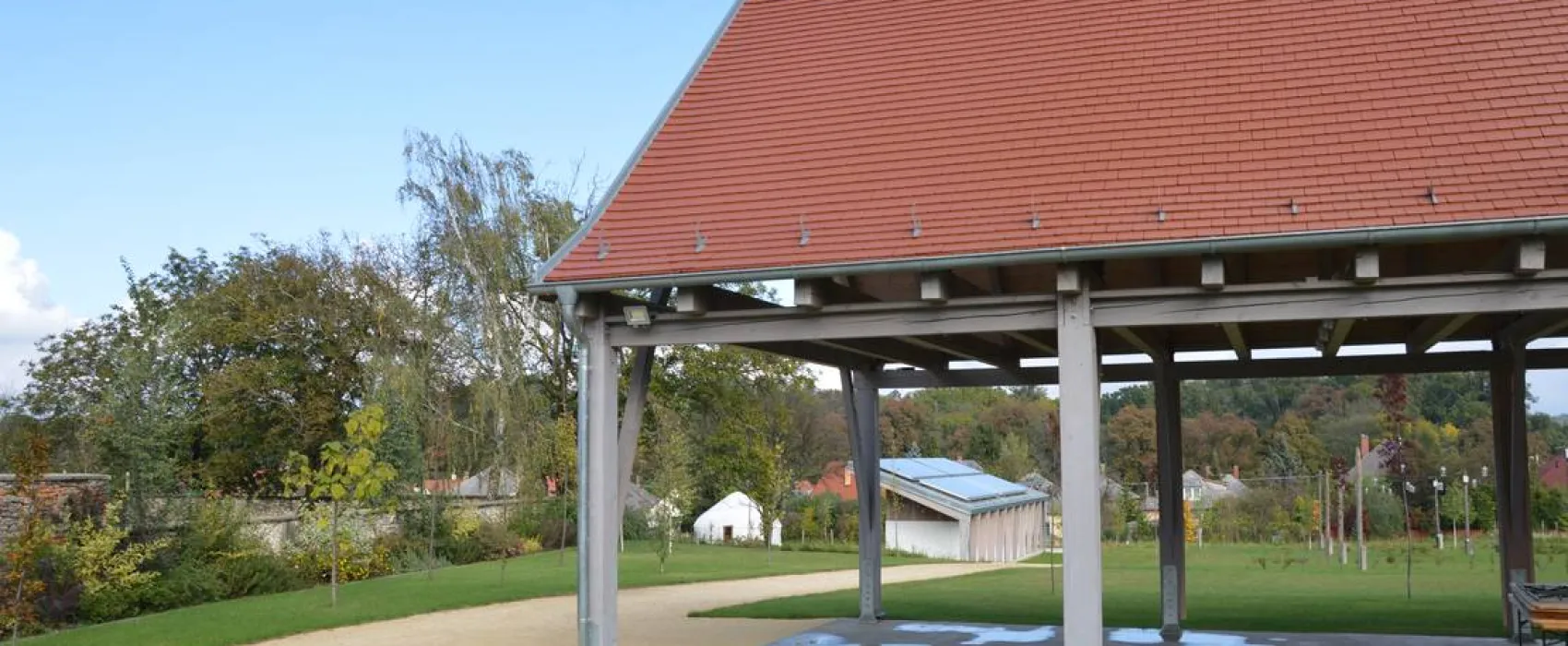 Bagolyvár Fogadó & Bakonyi Camping