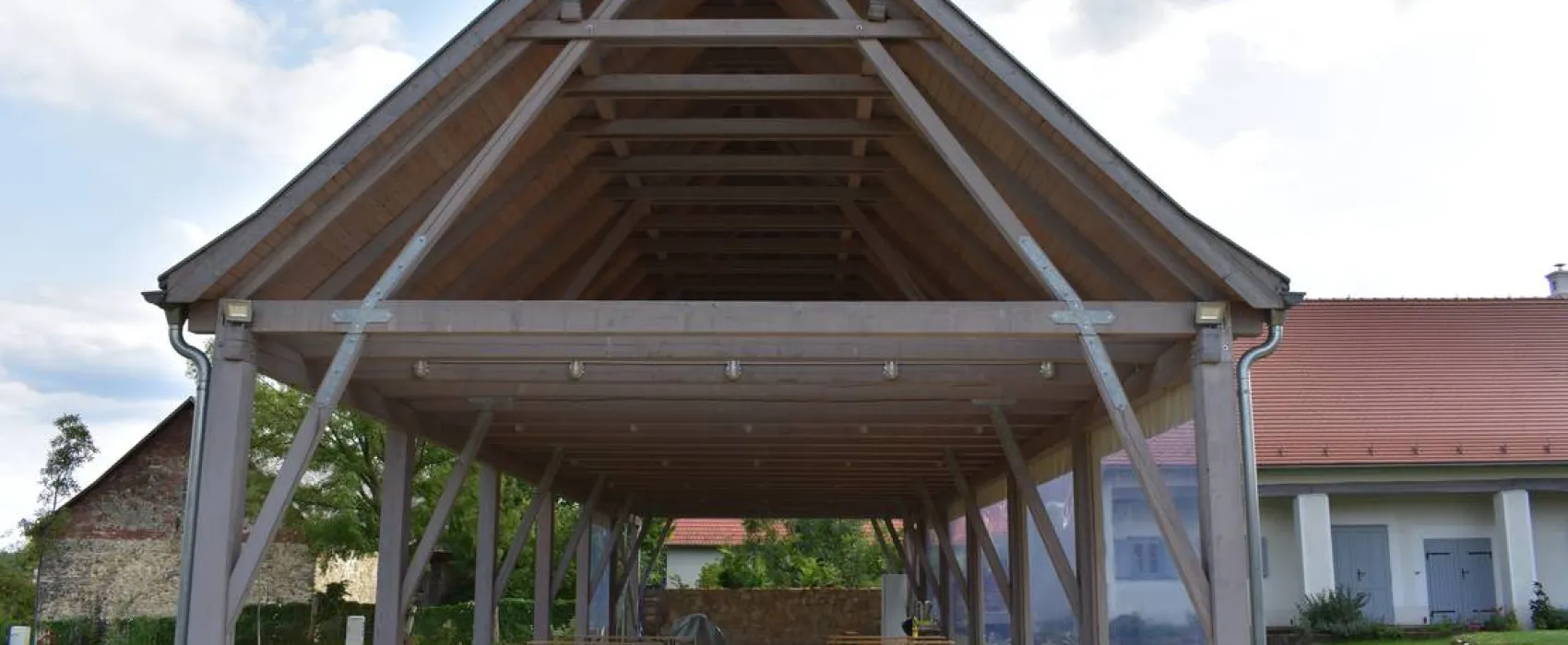 Bagolyvár Fogadó & Bakonyi Camping