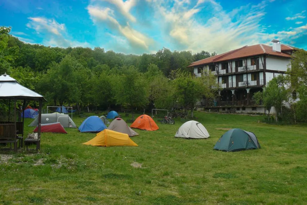Camping Han Madona