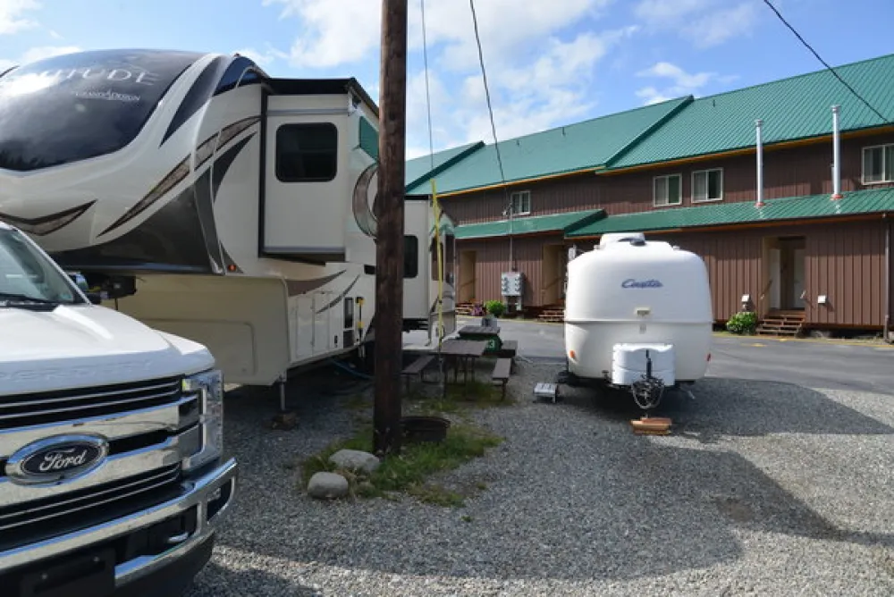 Denali Grizzly Bear Resort