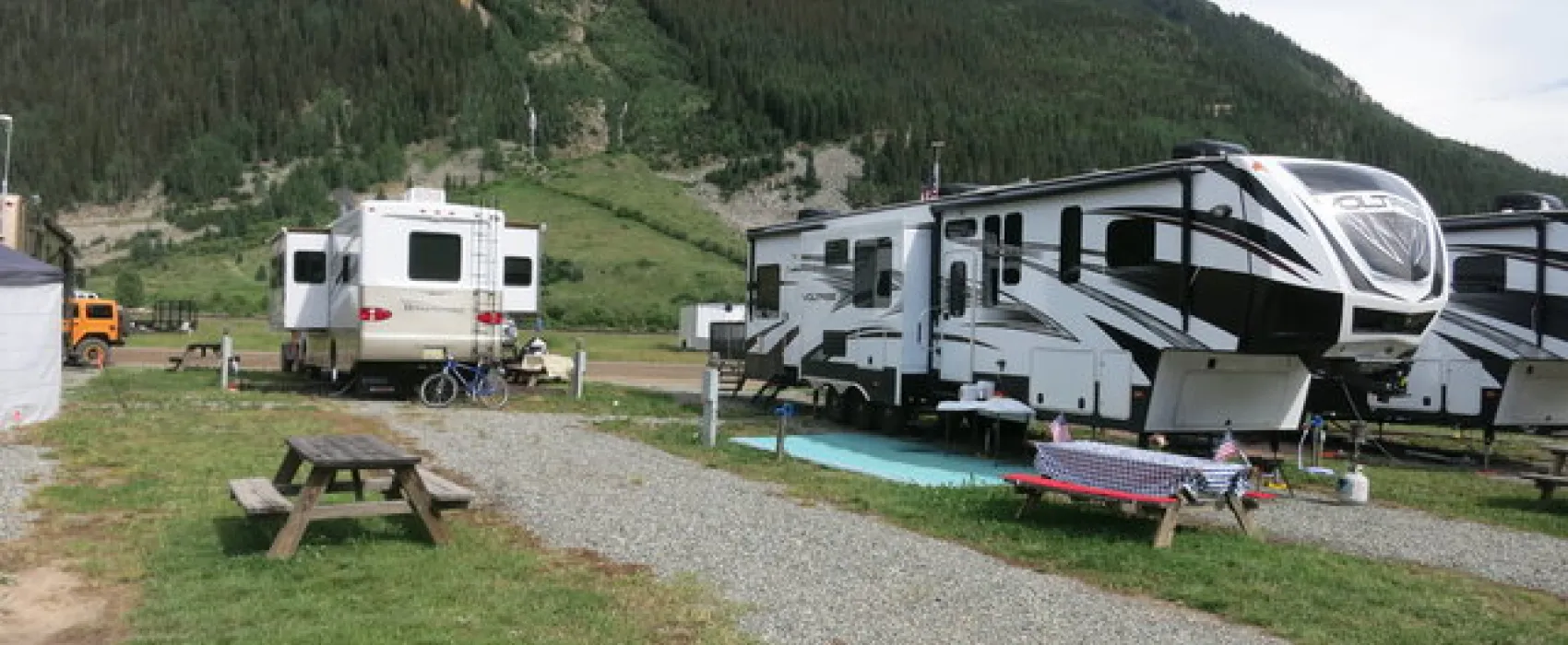 Red Mountain Motel & RV Park