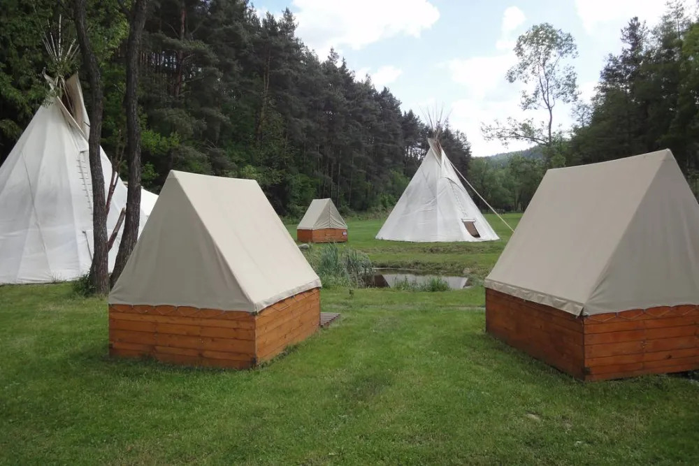 Kanak - kemp Branná