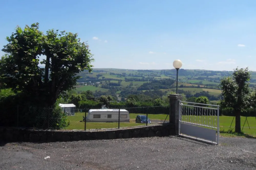 Camping Municipal Apchon