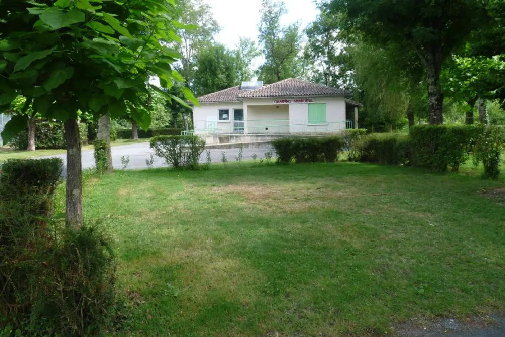 Camping Municipal Le Pré Sec - 3 étoiles