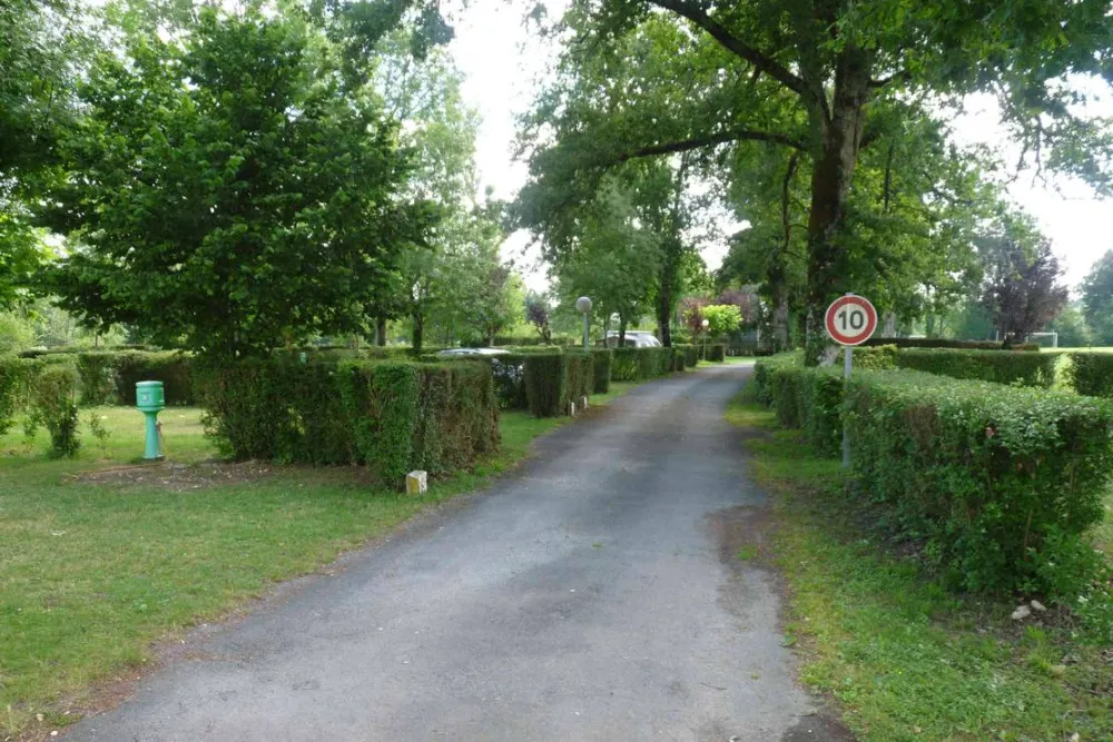 Camping Municipal Le Pré Sec - 3 étoiles