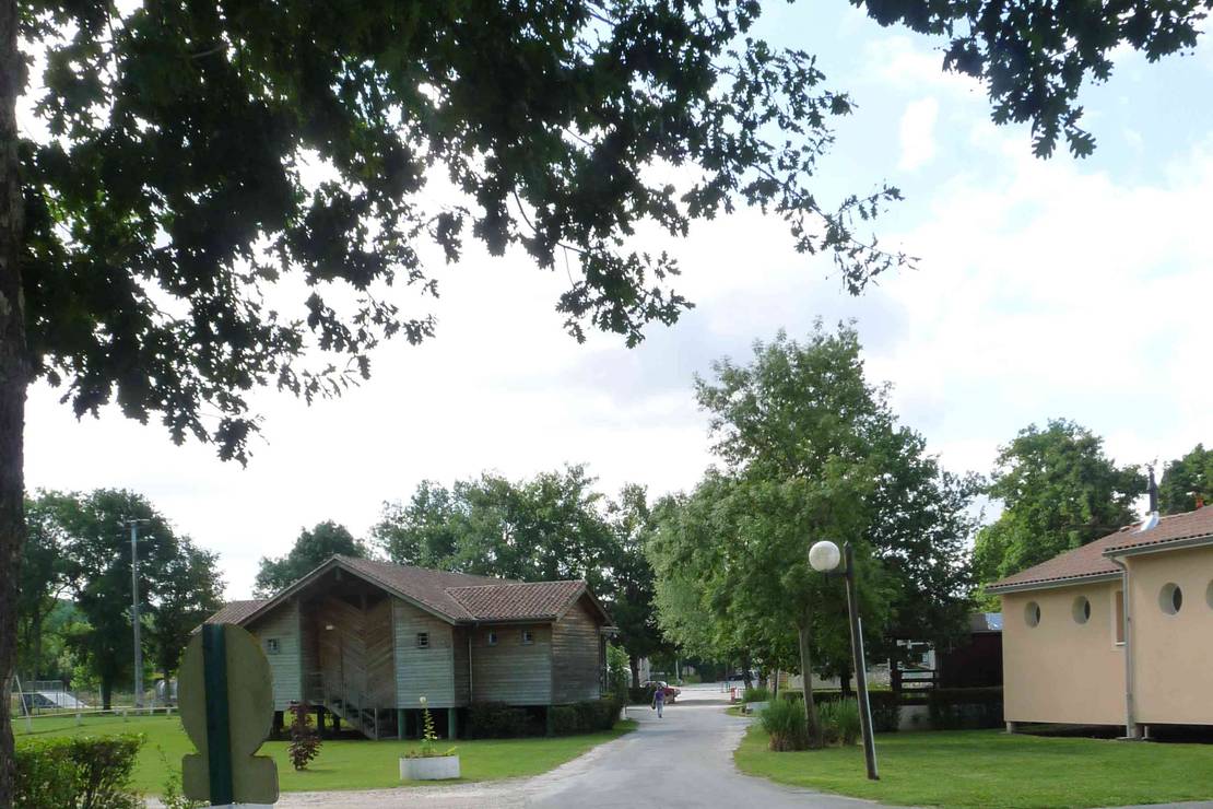 Camping Municipal Le Pré Sec photo 3