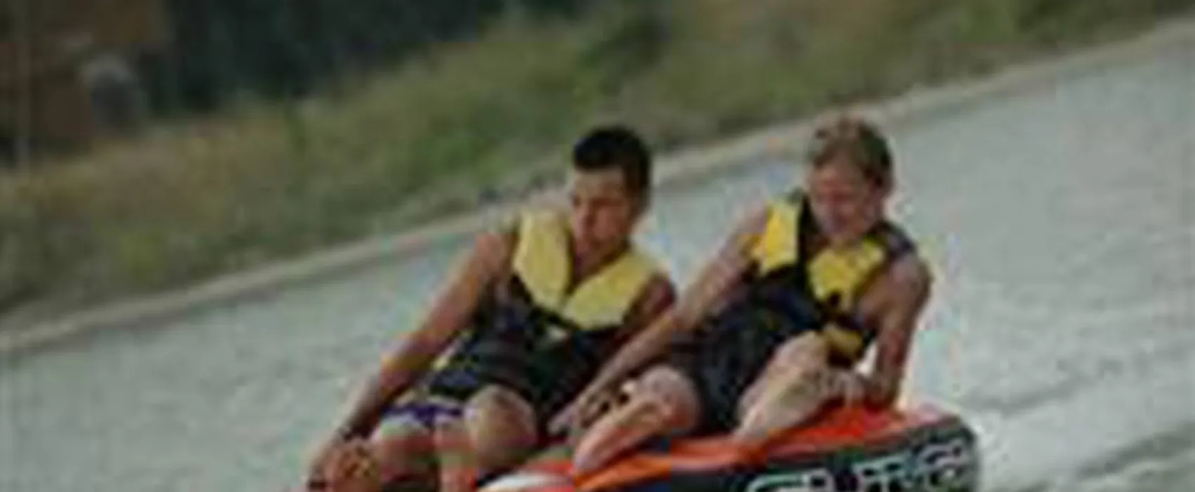 Camping Plan D'eau Des Terres Rouges