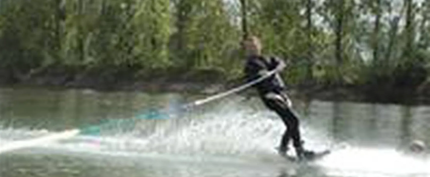 Camping Plan D'eau Des Terres Rouges