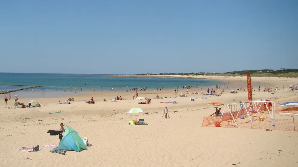 Les Sables Vigniers Plage