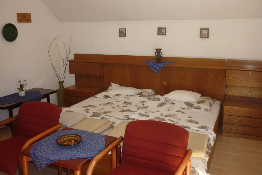 MARGARÉTA-BIA GUEST HOUSE & CAMPING NEAR BUDAPEST