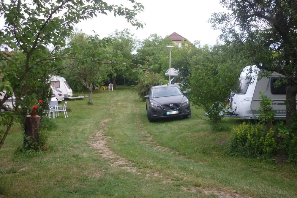 MARGARÉTA-BIA GUEST HOUSE & CAMPING NEAR BUDAPEST