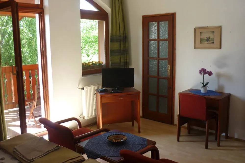 MARGARÉTA-BIA GUEST HOUSE & CAMPING NEAR BUDAPEST