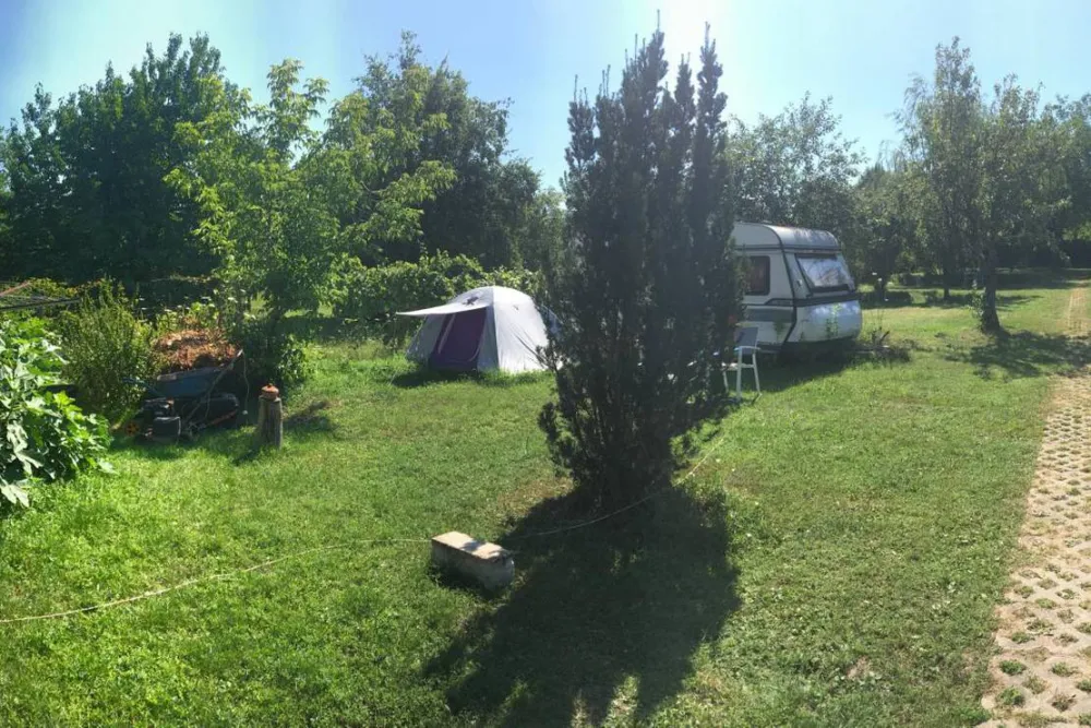 MARGARÉTA-BIA GUEST HOUSE & CAMPING NEAR BUDAPEST