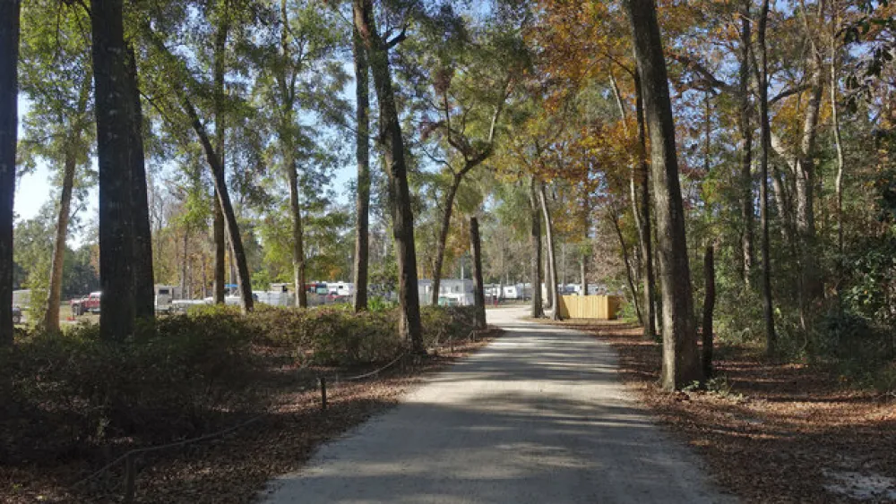 Ellie Ray's RV Resort & Lounge