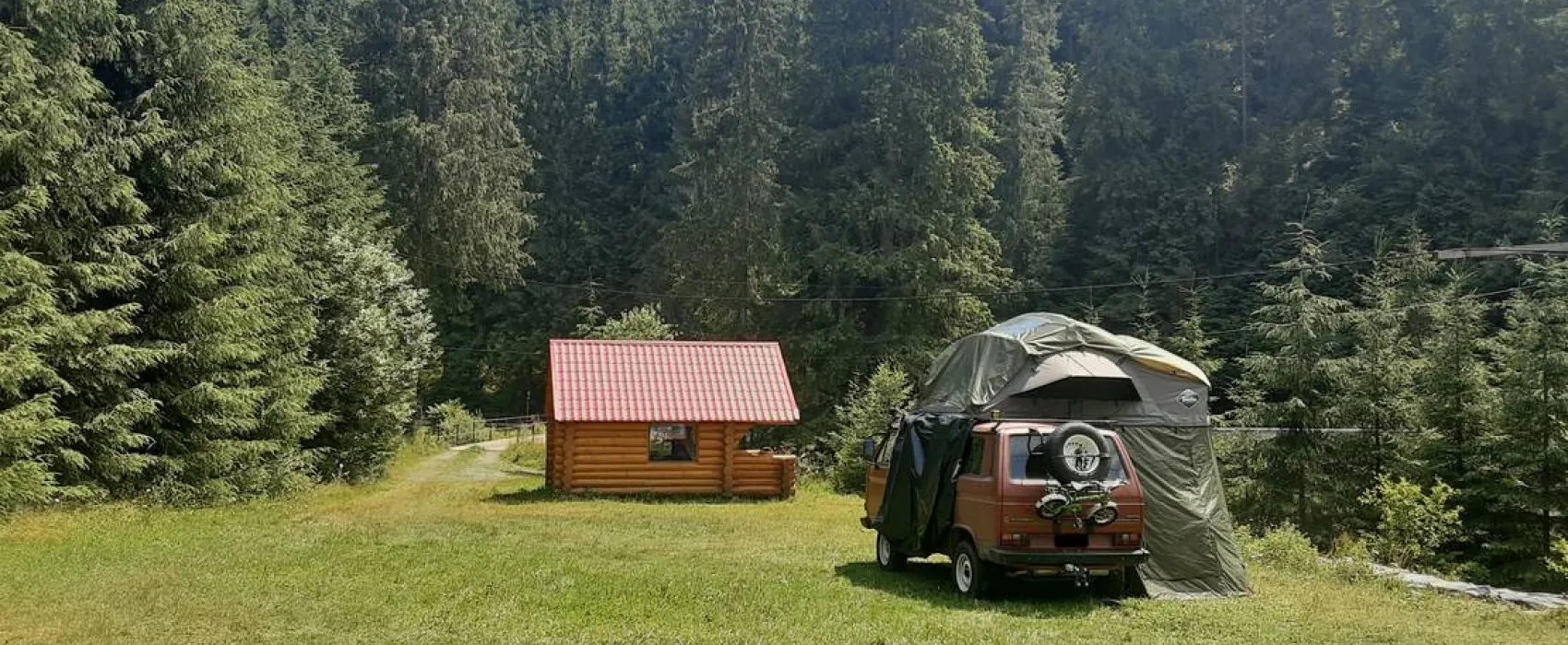 Im Westkarpaten-Naturpark, am Ariesch-Fluß.
