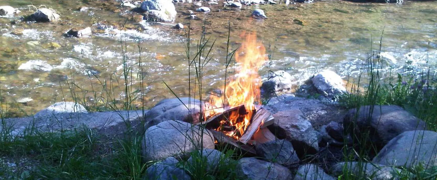Im Westkarpaten-Naturpark, am Ariesch-Fluß.