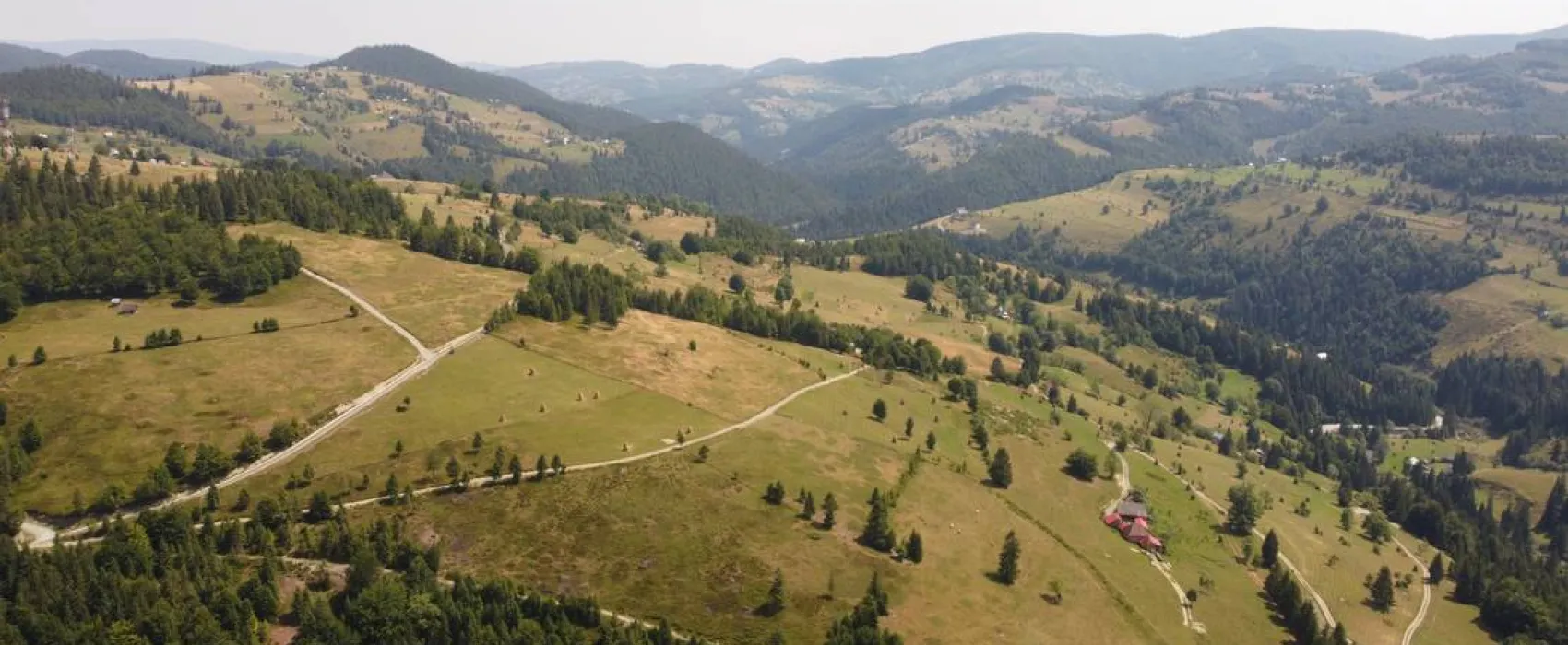 Im Westkarpaten-Naturpark, am Ariesch-Fluß.