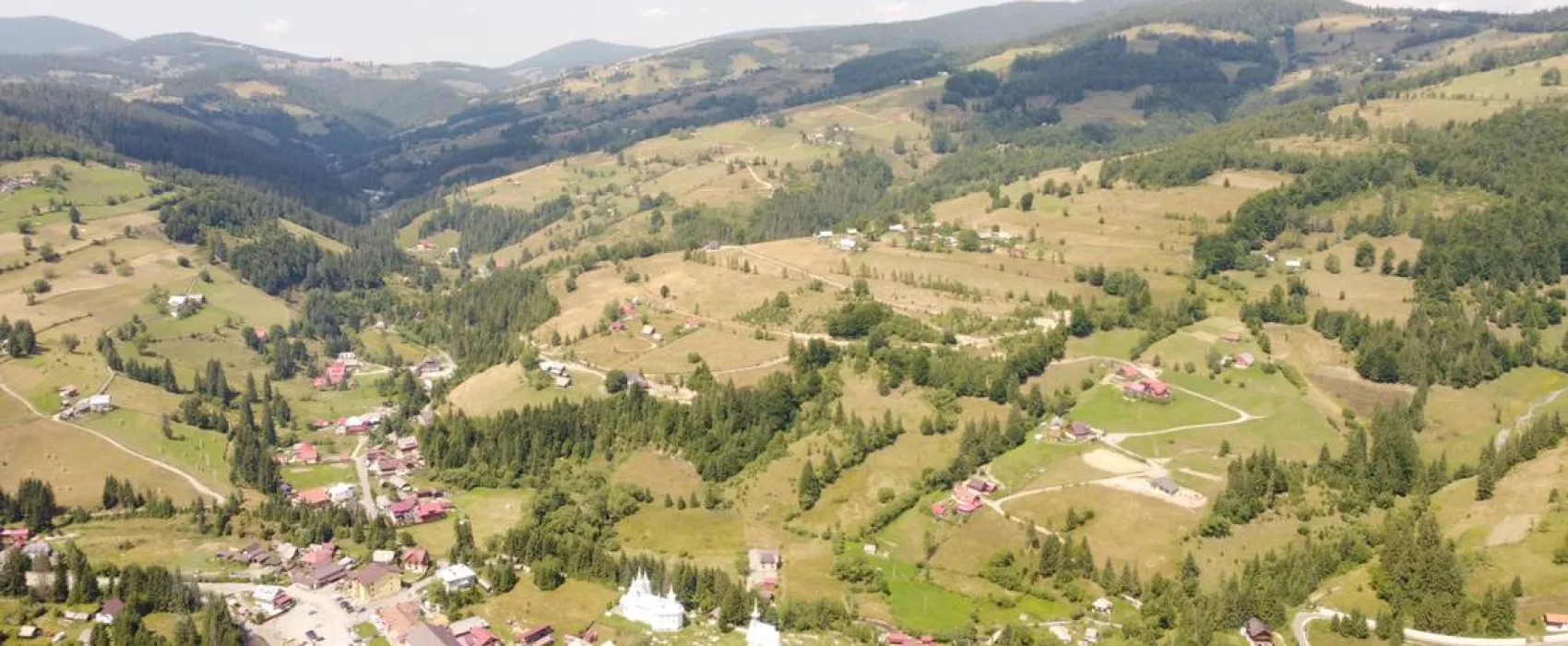 Im Westkarpaten-Naturpark, am Ariesch-Fluß.