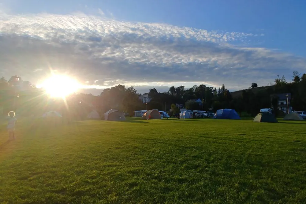 Nasza-Dolina.pl CAMPING Kamping Pole namiotowe