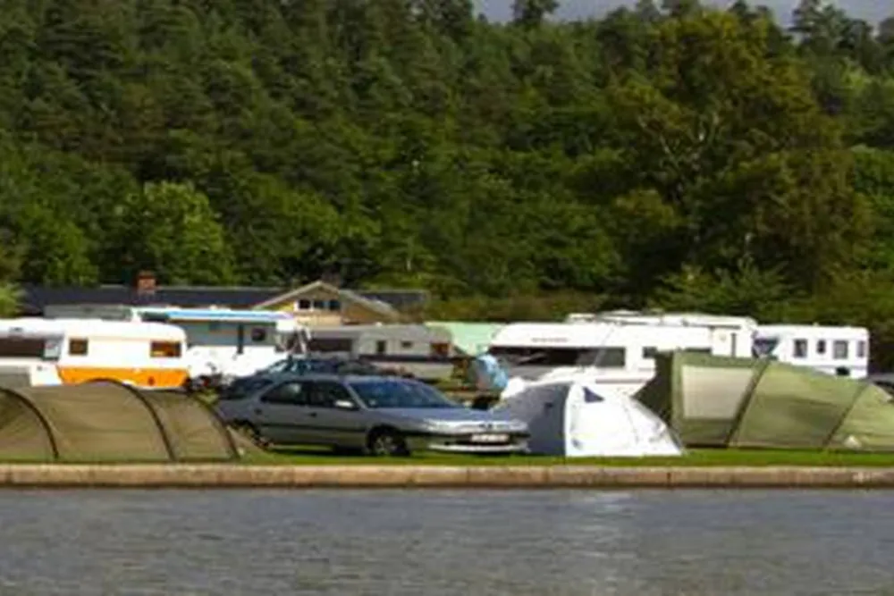 Skeppsdockans Camping o Vandrarhem