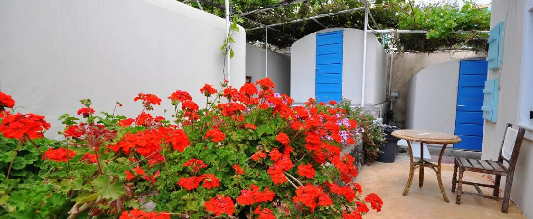 Santorini Camping Bungalows