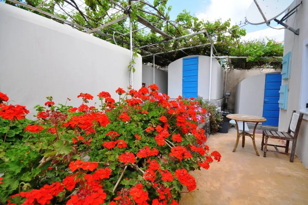 Santorini Camping Bungalows