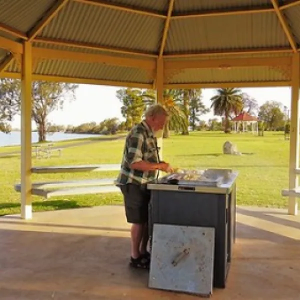 Lake Cargelligo Campground