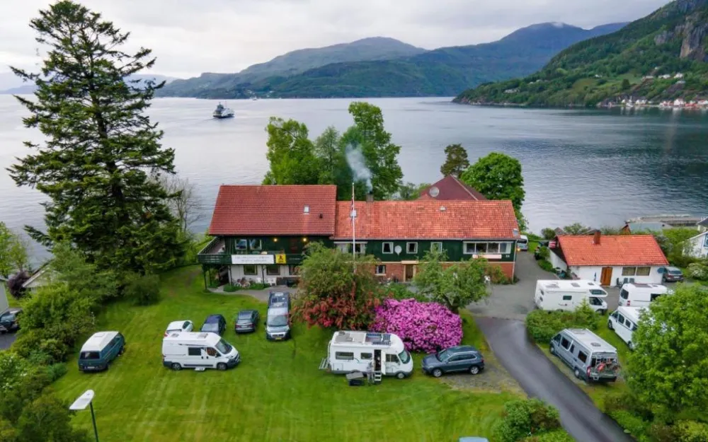 Hjelmeland Hostel & Camping