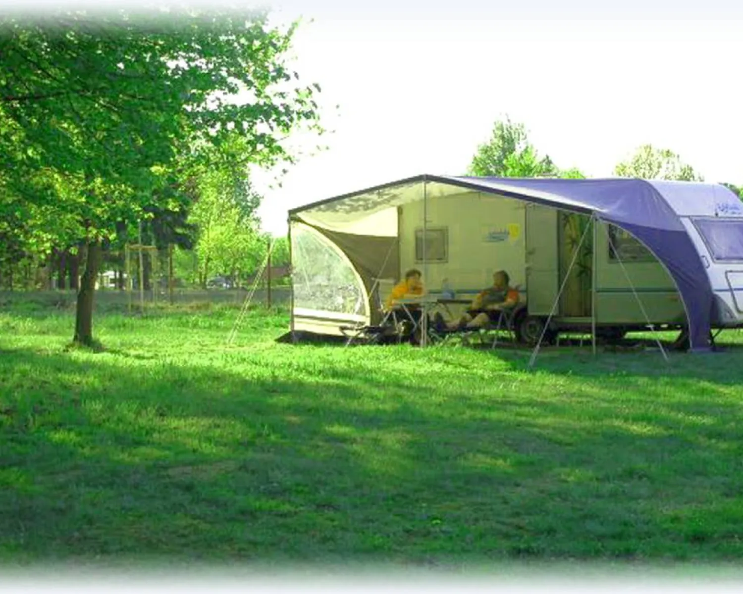 roadsign australia zelt 70500 Trekking Tent for 2 Persons, Brown, Used Look, 65 + 225 x 160 x 105 cm Sports & Outdoors Attraktive Frau mit weißem subtype_noprotection Color:Sky Blue/Gold Yellow
