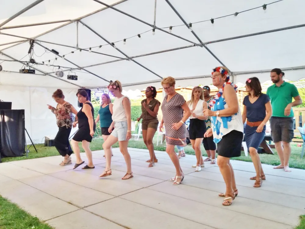 Le Pont Rouge et Les Vignes
