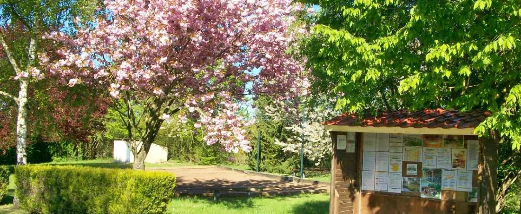 Le Pont Rouge et Les Vignes