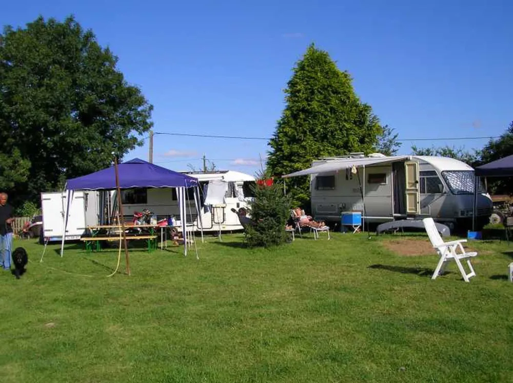 Le Grand Chemin (Fred's Place)