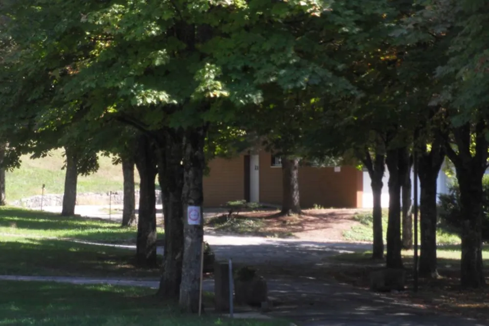 Camping Municipal Bois Des Tours