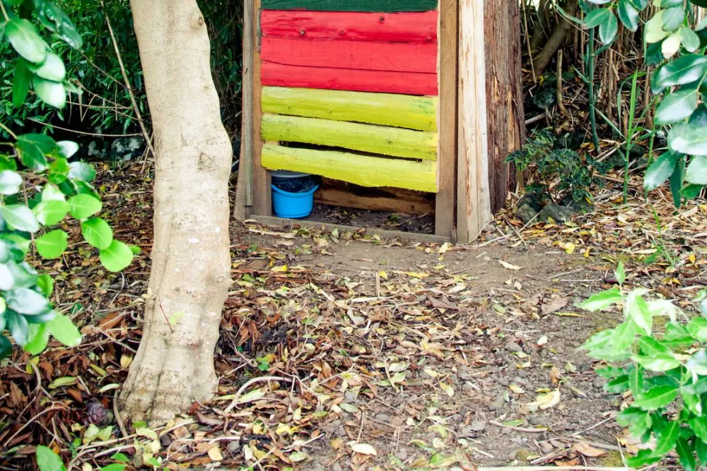 AbbyVille - Romantic Eco Camp