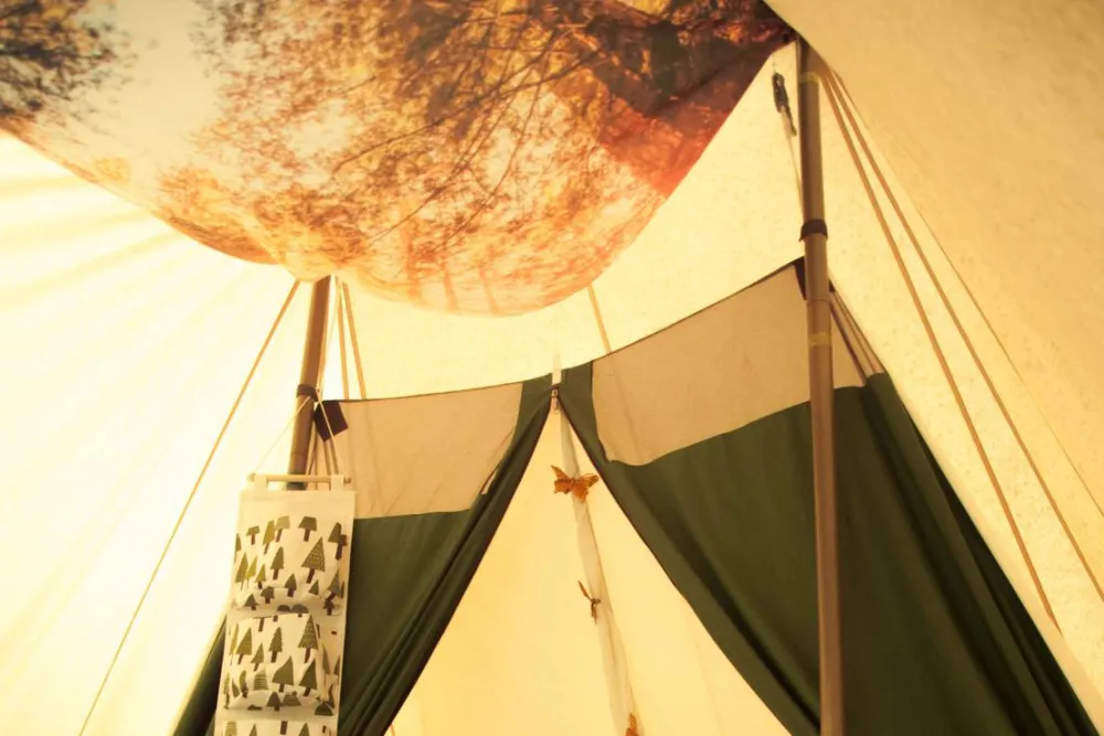 AbbyVille - Romantic Eco Camp