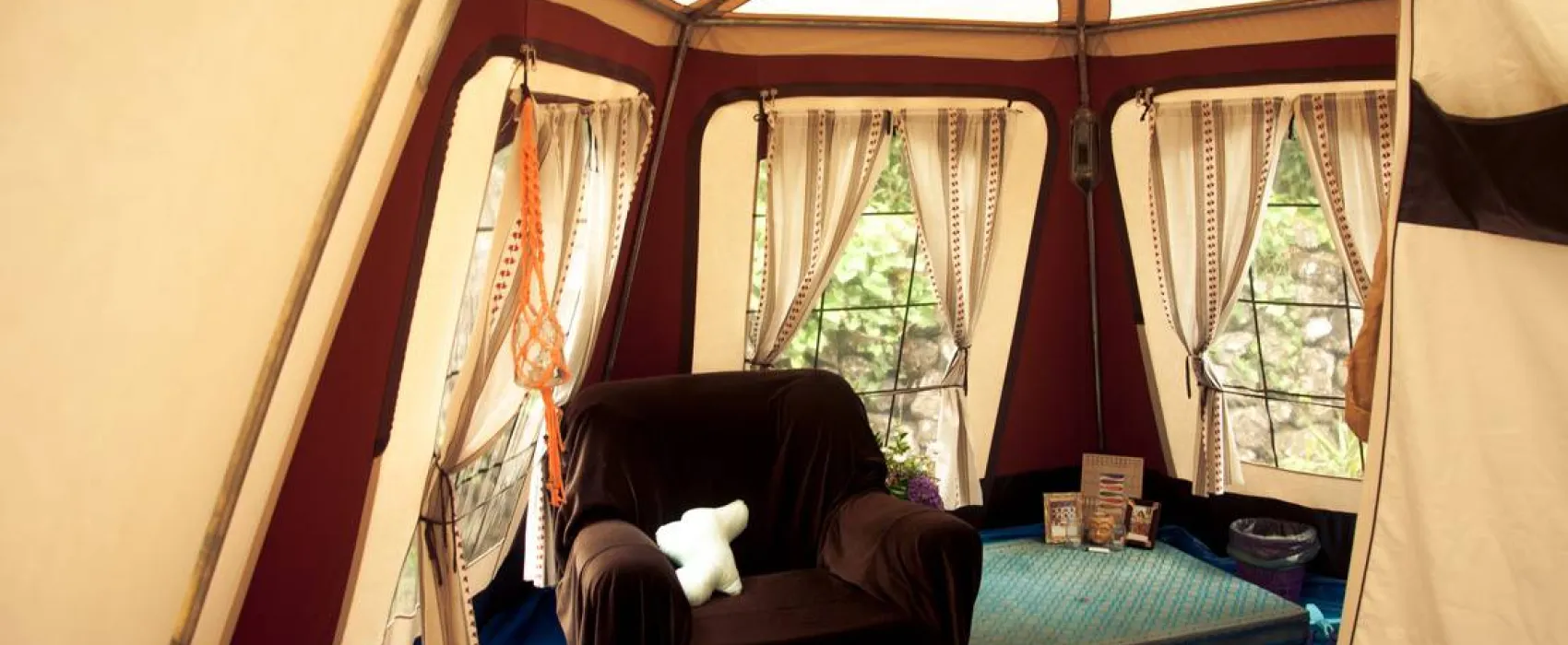 AbbyVille - Romantic Eco Camp